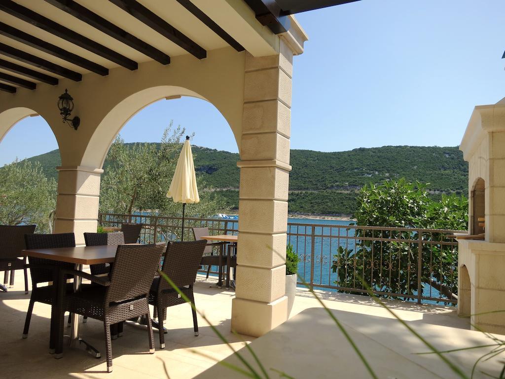 Guest House Villa Maslina נאום מראה חיצוני תמונה
